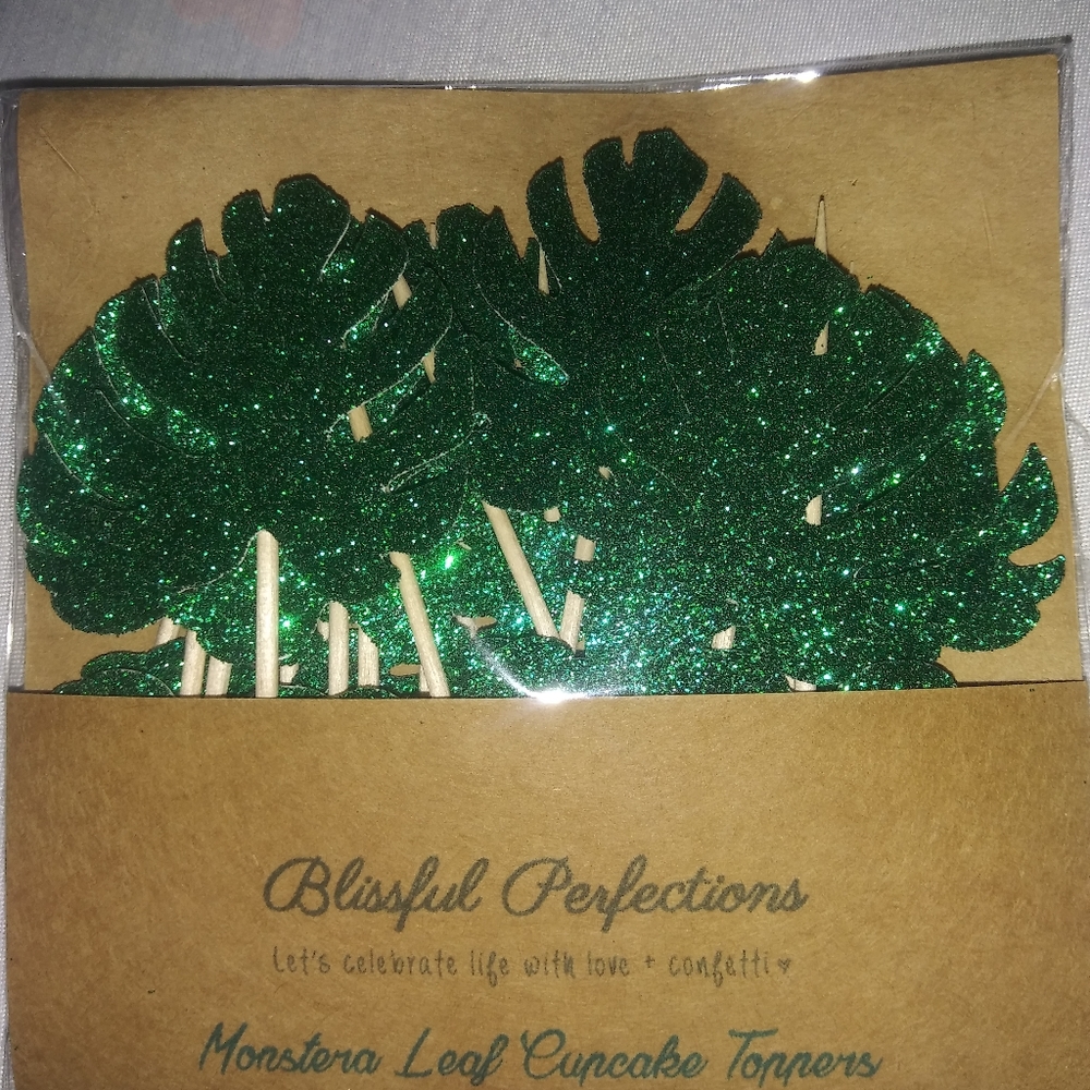 Monstero leaf cupcake toppers